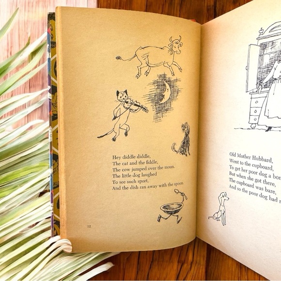 VINTAGE Classics to Grow On Book Set of 5 – 1966 Printing - Picture 10 of 15